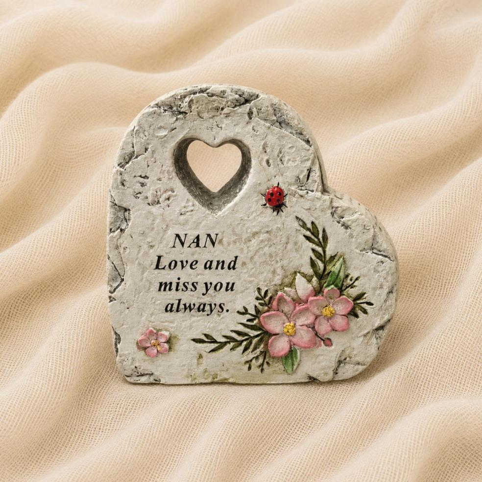 Nan Graveside Memorial Ornament – Heart Plaque